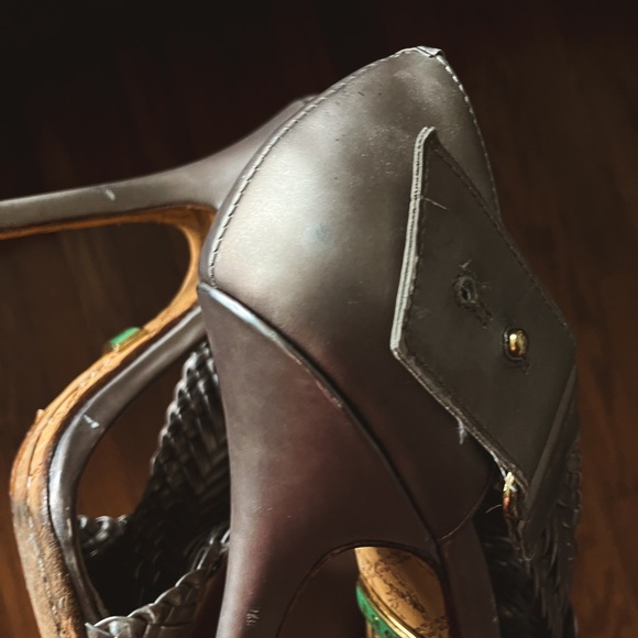 L.A.M.B. STILETTOS | METALLIC TAUPE | SIZE 5 1/2 - Picture 3 of 8